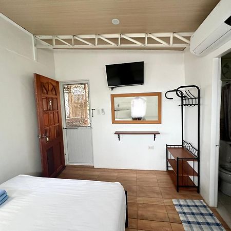 Balai Tinay Guesthouse Legazpi Quarto foto