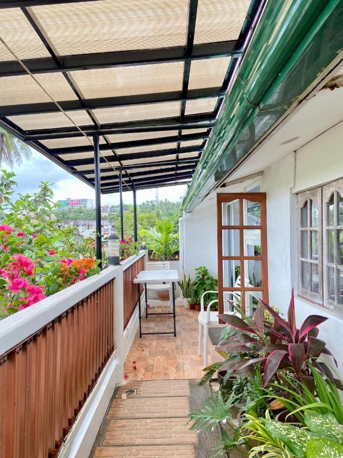 Balai Tinay Guesthouse Legazpi Exterior foto