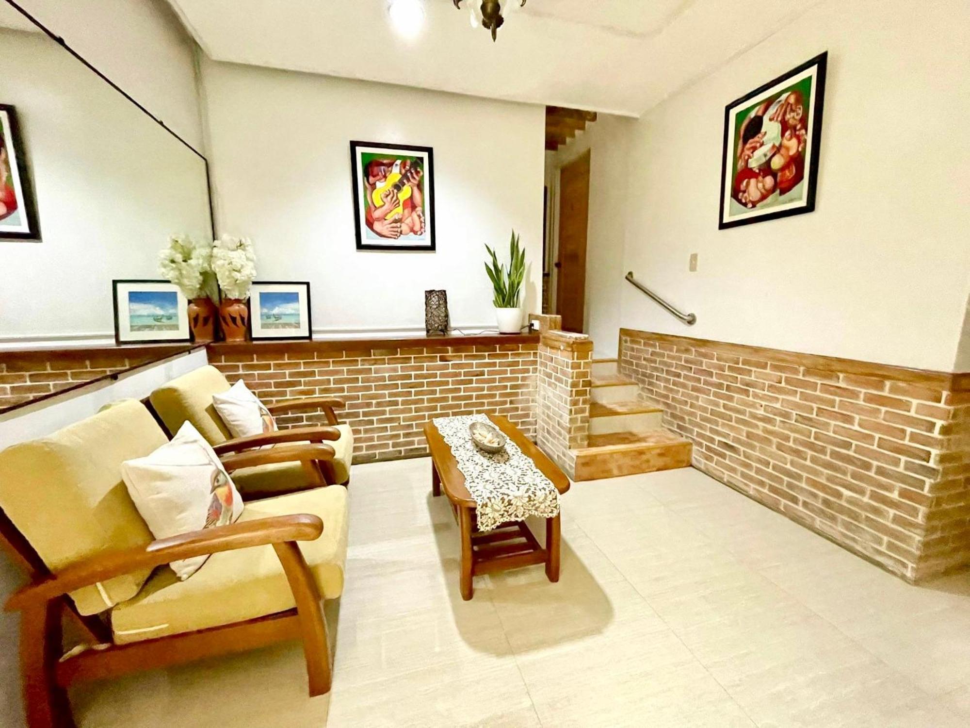 Balai Tinay Guesthouse Legazpi Quarto foto